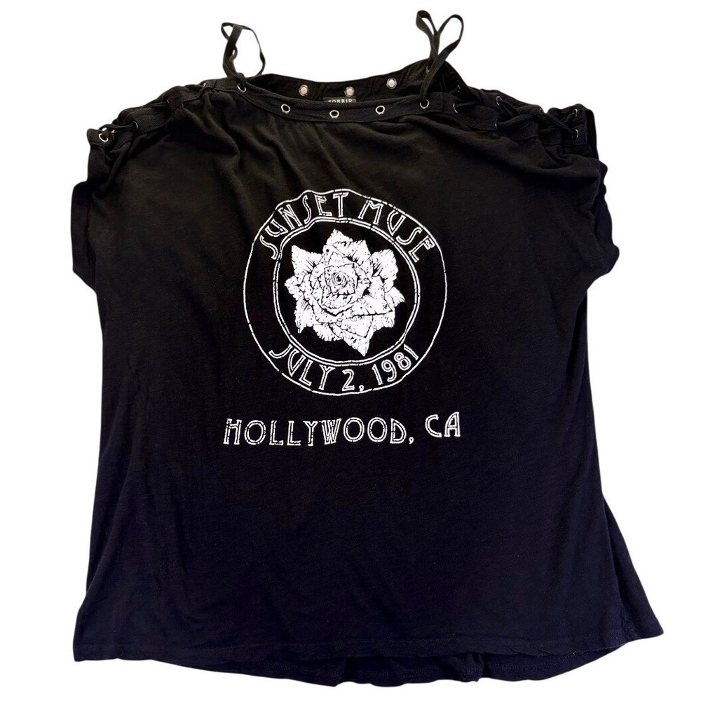 Torrid Womens Black Sunset Muse Hollywood Graphic Lace Up Tee 2 Edgy Rocker Punk